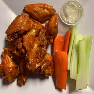Pizza & Wings Combo