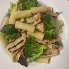 Rigatoni Broccoli & Chicken